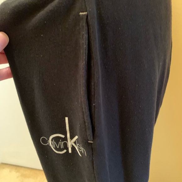Calvin Klein Women’s French Terry Iconic CK Logo Joggers - Picture 5 of 12